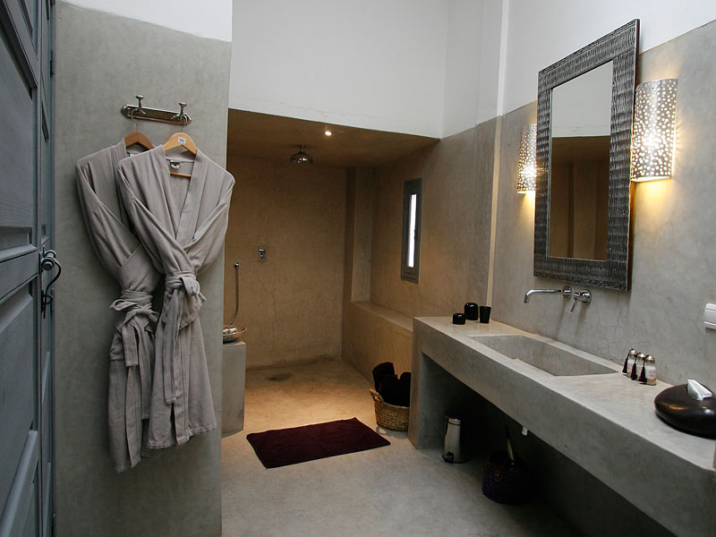 Suite Bathroom